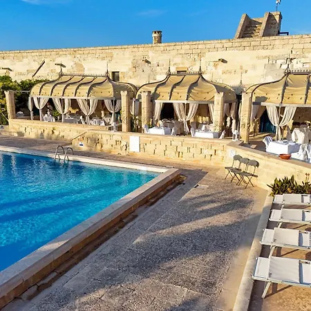 Hotiday Torre Santo Stefano Szálloda 3*